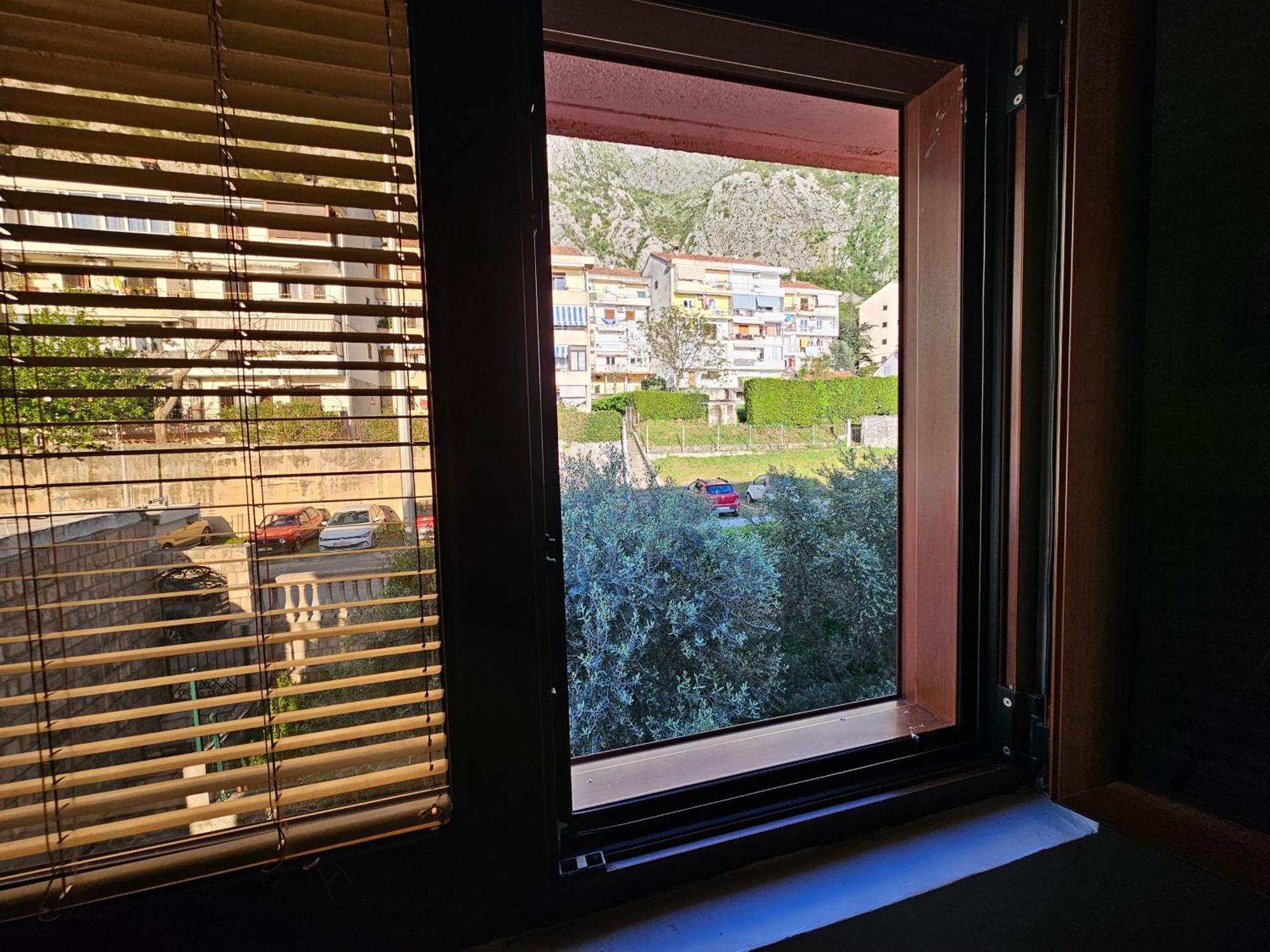 Modern Seaside Escape - Stunning Sea View - Private & Stylish Apartman Kotor Kültér fotó