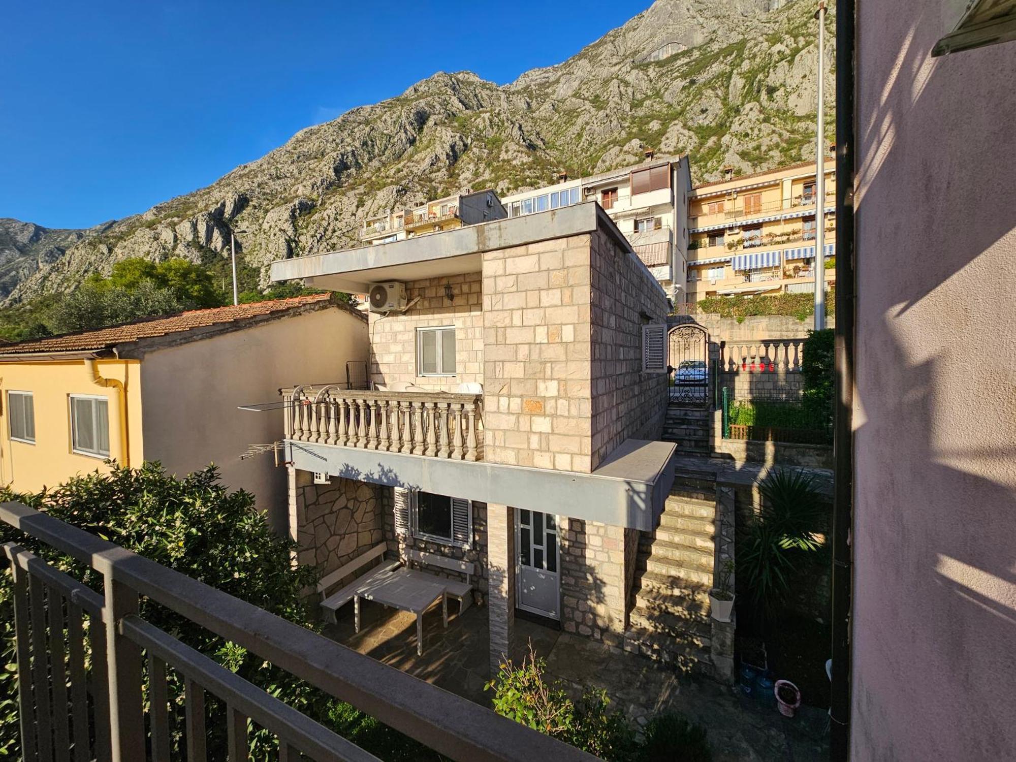 Modern Seaside Escape - Stunning Sea View - Private & Stylish Apartman Kotor Kültér fotó
